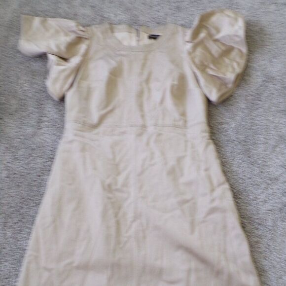 Banana Republic Flutter Sleeve Gold dress 6 - Picture 3 of 13